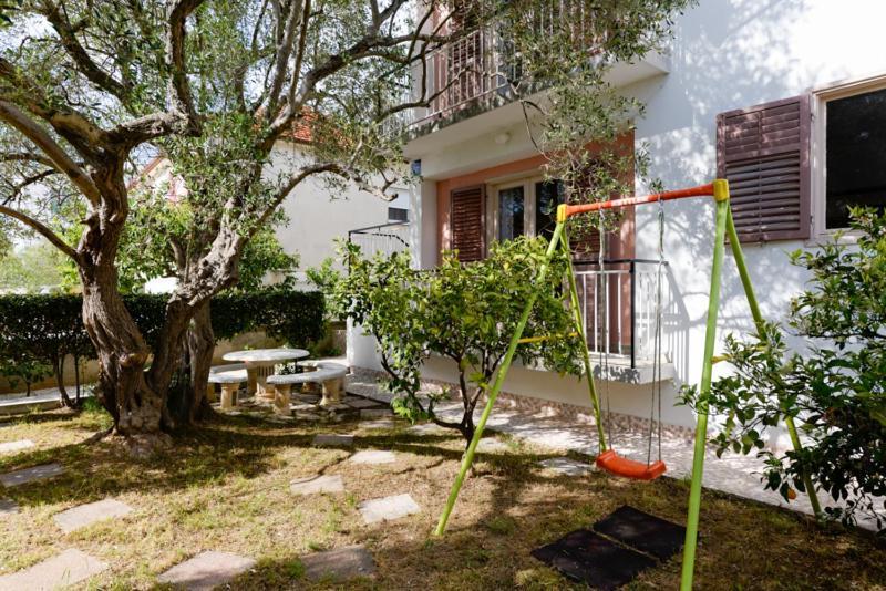 Apartments Yo Lee Bibinje Extérieur photo